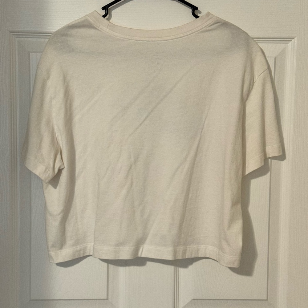 LG “THE NIKE TEE” CROP TOP! - Picture 2 of 5